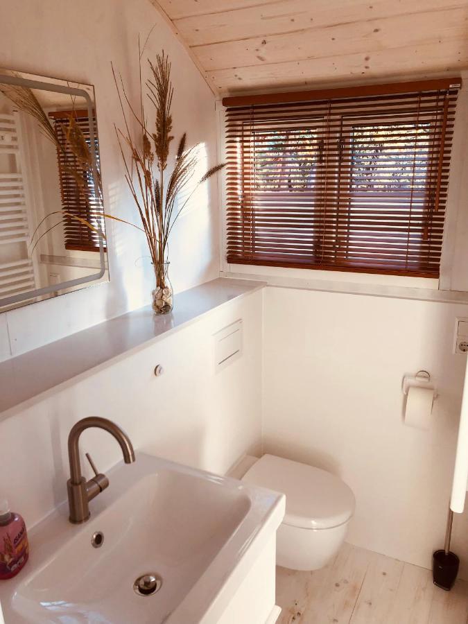 Zirkuswagen Mit Outdoor Whirlpool Und Garten Petershagen-Eggersdorf Eksteriør billede